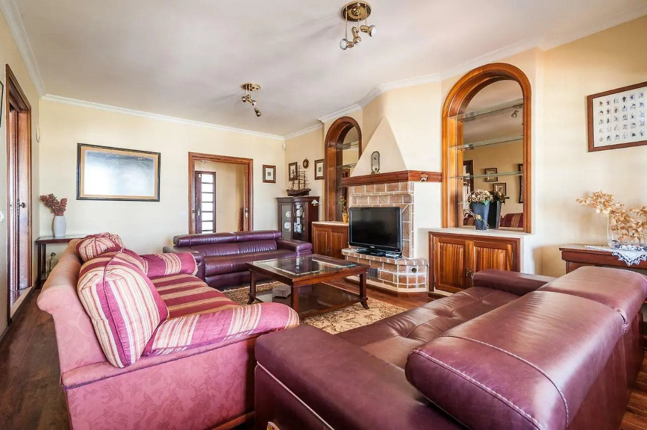 Magnifica Villa Al Lado Del Mar Arrecife