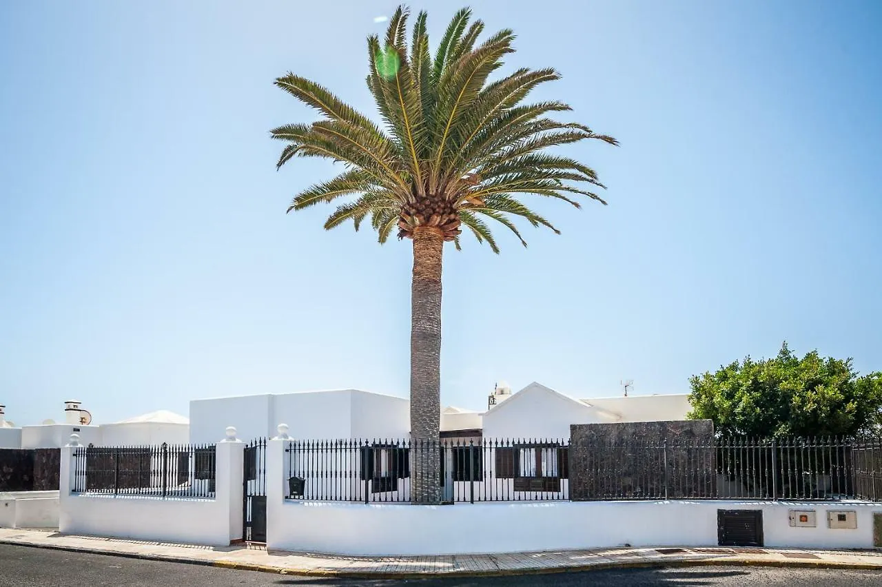 Magnífica Villa al lado del mar Arrecife