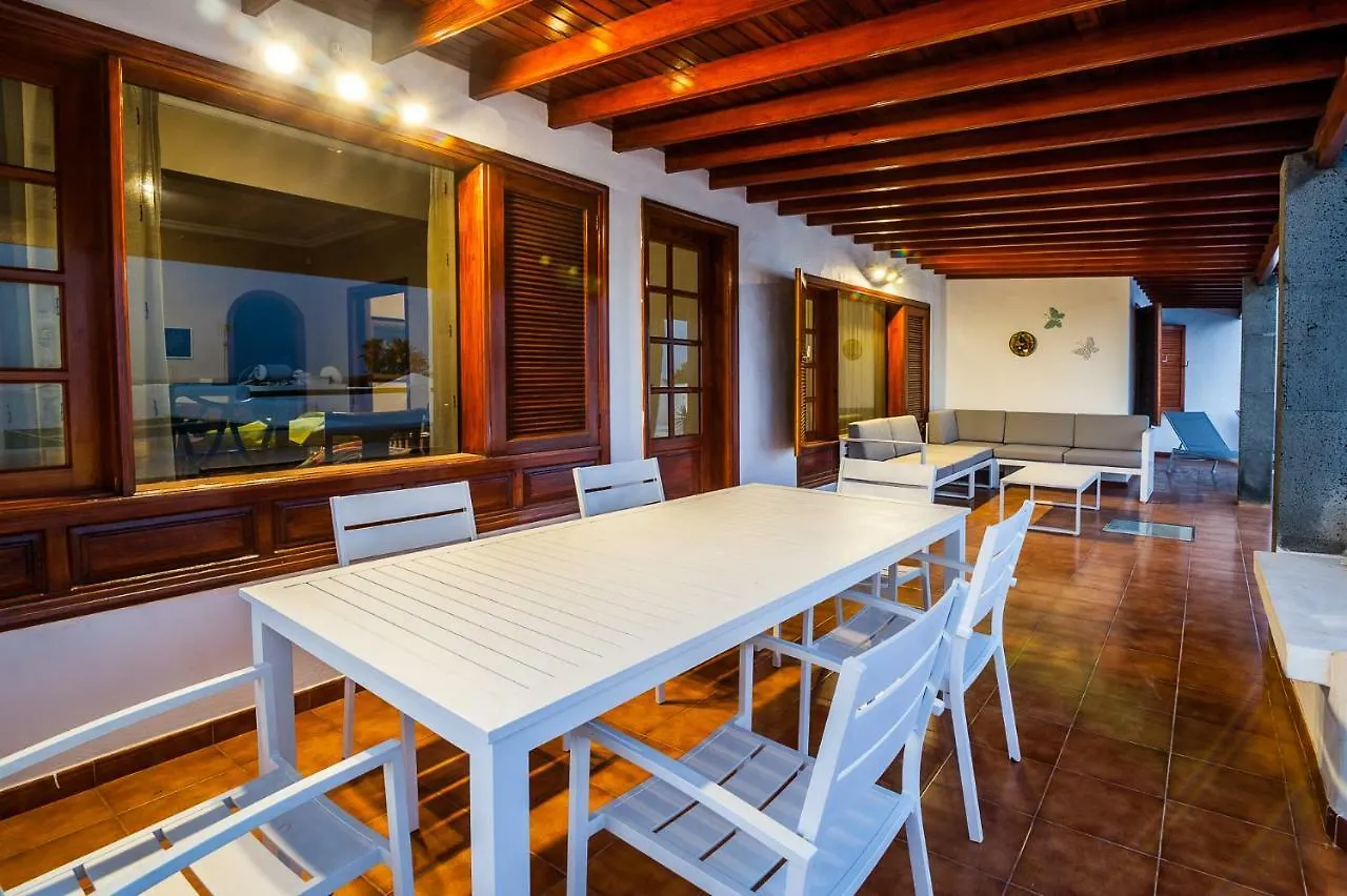 Magnifica Villa Al Lado Del Mar Arrecife  Spain